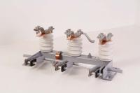 ЗР(П)-10/1000 Заземлитель без привода ПР-10 (фарфоровые изоляторы)