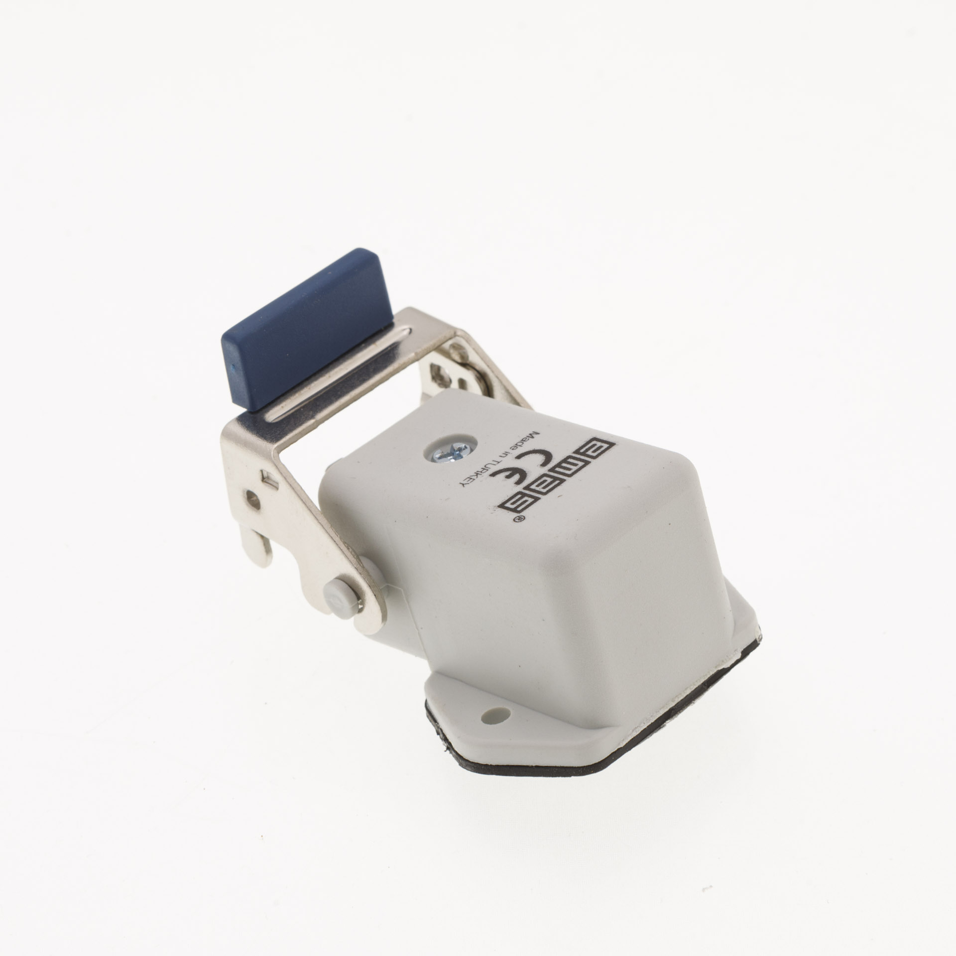 EB-P- 05-PE-46-IP65 Силовой разъем (мама) стационарная наклонная пластик 5 выводов 10А нижний ввод 1