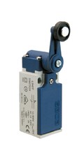 L5-K2-5-MEP121-IP65 Концевой выключатель медленного действия (1НО+2НЗ) двунаправленный с пластиковой консолью и пластиковым роликом