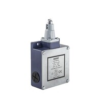 L54-K1-6-MUM311-IP65 Концевой выключатель мгновенного действия (2НО+2НЗ) трёхнаправленный линейного действия с металлической консолью и металлическим