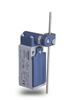 L51-K1-3-REM121-IP6 Концевой выключатель мгновенного действия (1НЗ+1НО) двунаправленный с металлической консолью и металлическим стержнем