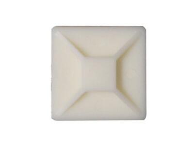 Площадка самоклеющая 20х20 под хомуты (100шт)