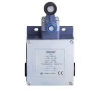 L54-K1-6-MEP121-IP65 Концевой выключатель мгновенного действия (2НО+2НЗ) двунаправленный с металлической консолью и пластиковым роликом