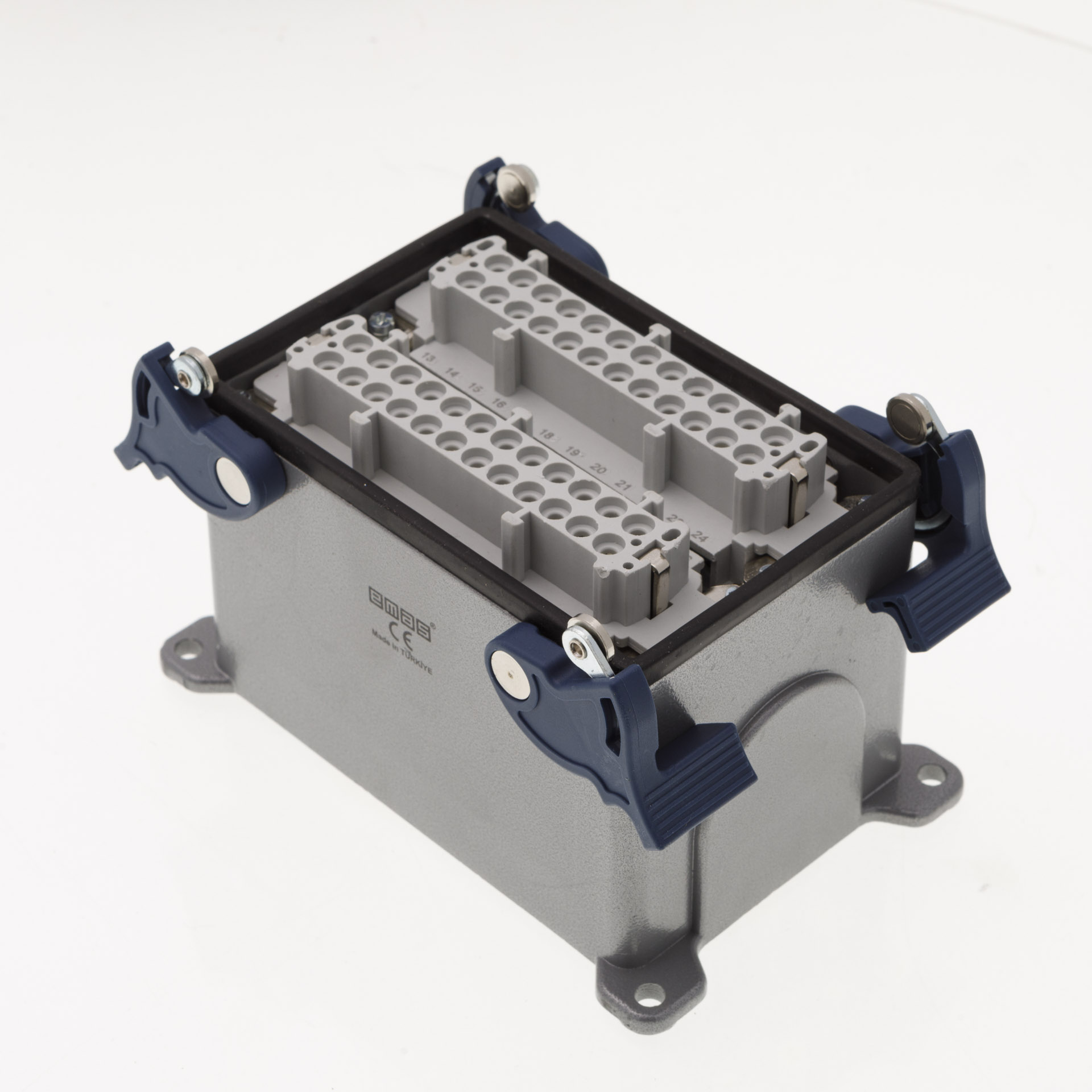 EB-M- 48-PD-14-IP65 Розетка стационарная, металлическая 48 выводов 16А боковой ввод ввод 4 фик