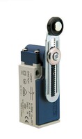 L5-K2-5-MEP122-IP65 Концевой выключатель медленного действия (1НО+2НЗ) двунаправленный с металлической консолью и пластиковым роликом