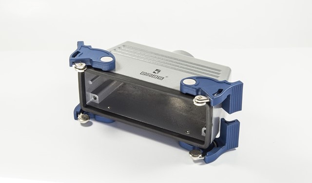 EB-M- 24-GU-34 Корпус пустой переносной 24 вывода верхний ввод 4 фиксатора