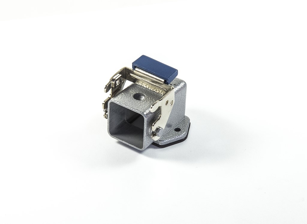 EB-M- 05-GE-46 Корпус пустой встраиваемый 5 выводов монтаж боковой один метал фиксатор