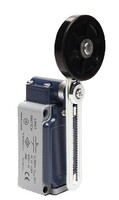 L52-K1-3-MEL123-IP65 Концевой выключатель мгновенного действия (1НО+1НЗ) двунаправленный с металлической консолью и резиновым роликом с регулируемым р