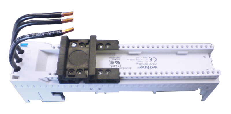 Шинный адаптер 25A(45х200) для системы шин 60мм, 2 держателя с дин-рейкой