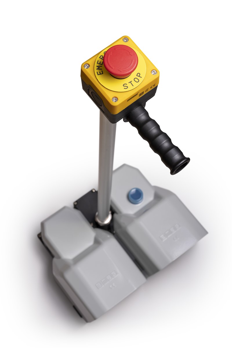 Рукоятка металлическая с аварийной кнопкой