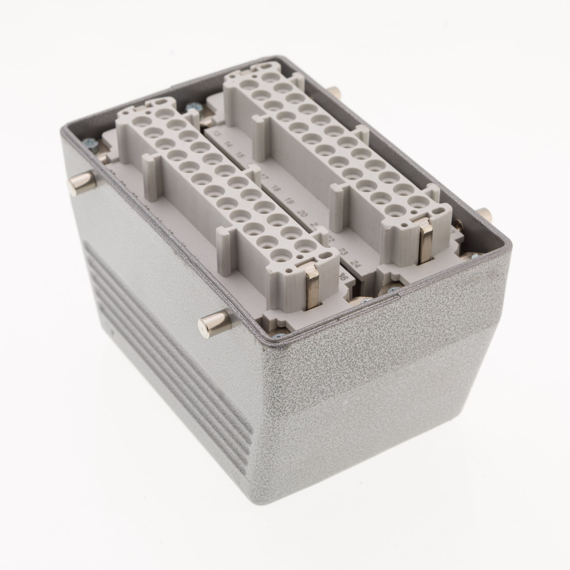 EB-M- 48-PU-30-IP65 Розетка переносная металлическая 48 выводов 16А верхний ввод без фиксатора