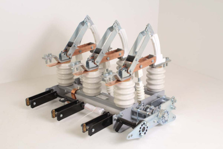 ВНА(Ппр)-10/630-20з УХЛ2 ВН продольный заземлитель снизу(полиамидные изоляторы)