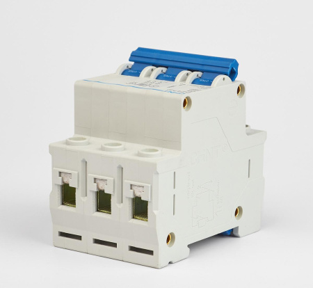 DZ47-60C 3P 03A 4.5kA х-ка C Автоматический выключатель (CHINT)