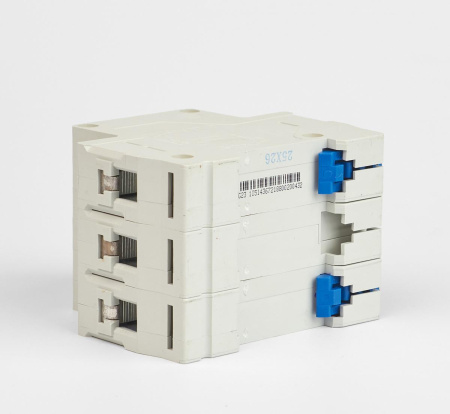 DZ47-60C 3P 25A 4.5kA х-ка C Автоматический выключатель (CHINT)