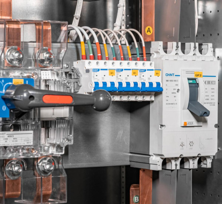 Авт. выкл. NM8-125H 3P 025А 100кА