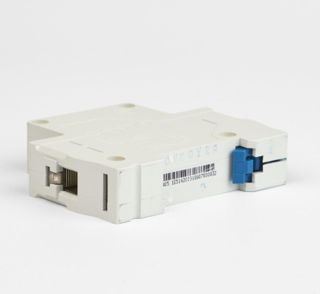 DZ47-60C 1P 63A 4.5kA х-ка C Автоматический выключатель (CHINT)